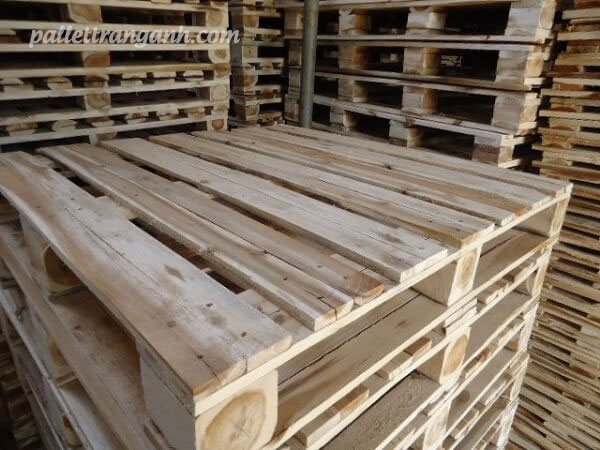 Pallet gỗ 4 hướng nâng tại Hải Phòng