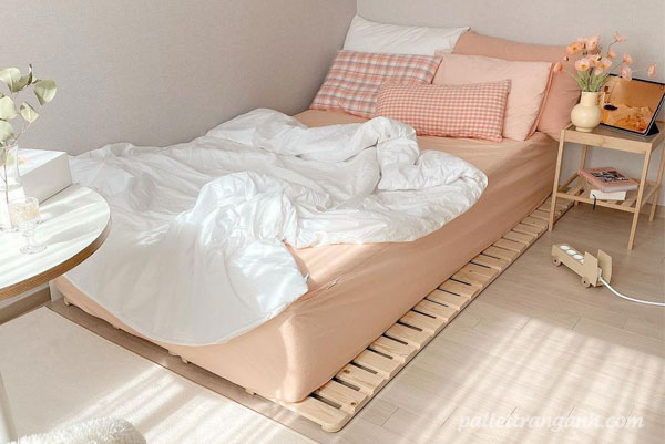 Mẫu giường ngủ pallet gỗ 9